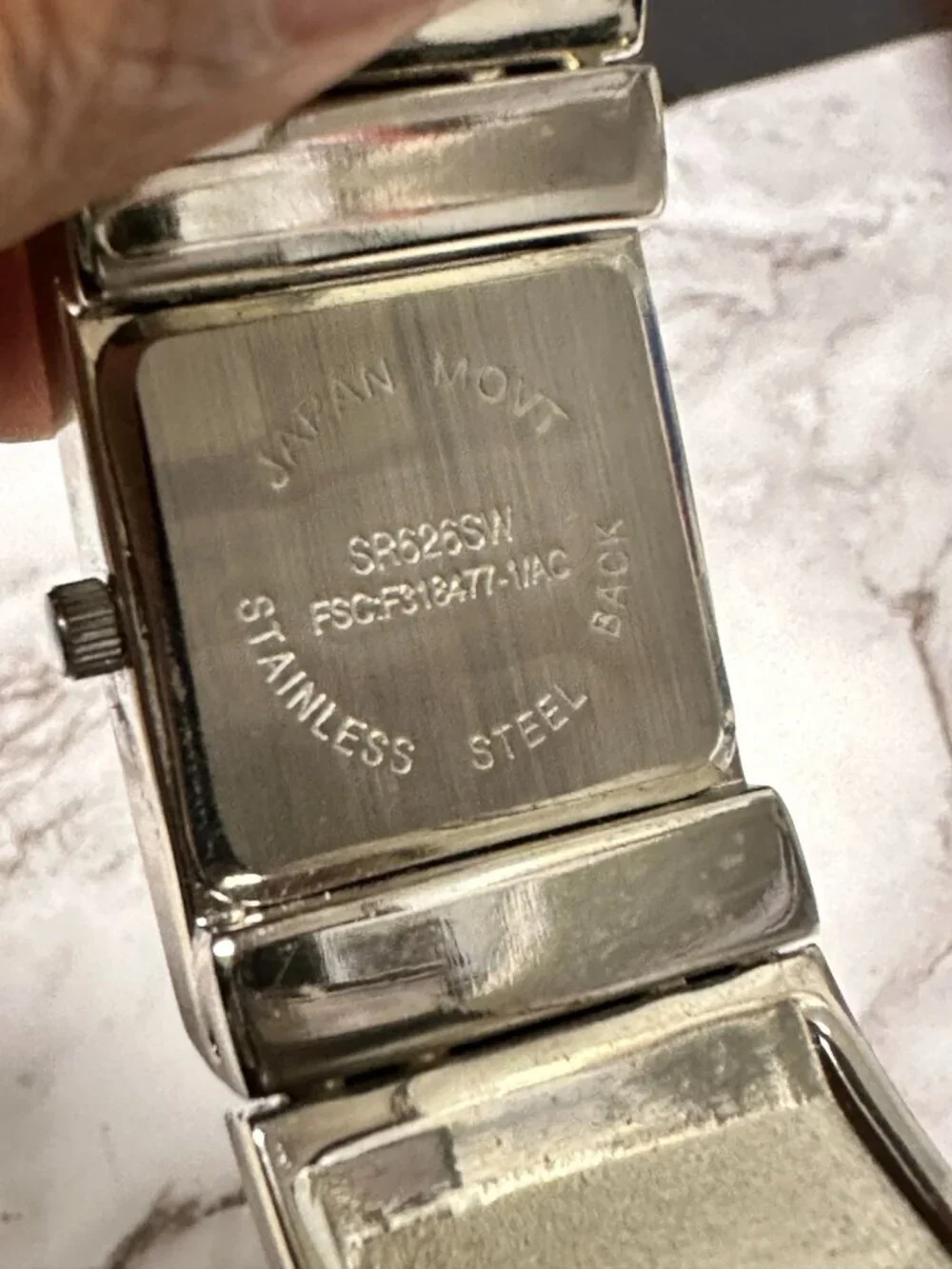 Unbranded this watch